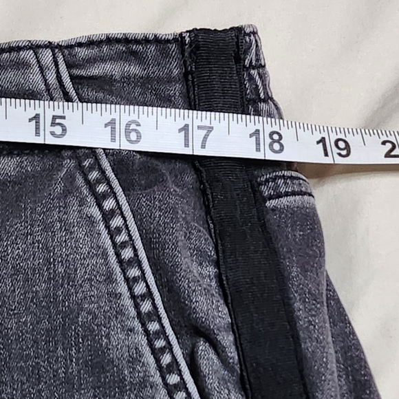 Torrid Women's Unique Gray Drawstring Jeans w/Black Accent Leg Stripe Size1R(1X) - Picture 5 of 7